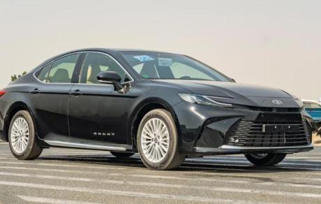 Toyota Camry LE 2.5L Petrol facelift with sunroof 2025 Model (Export Price)