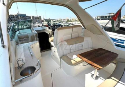 SEA RAY 335 (2009 - 350 Hours only!)