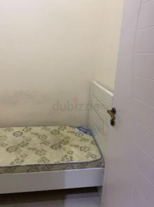 Amazing partition with daily cleaning next to garden metro