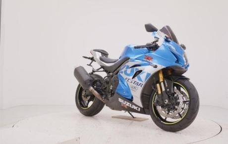 2024 Suzuki GSX-R 1000 for sale with 9006 km, whats app +46727895051