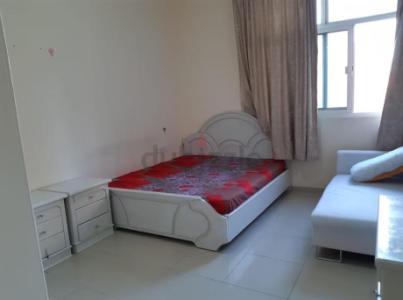FULLY FURNISHED FAMILY ROOM FREE ELECTRICITY WIFI CLEANING