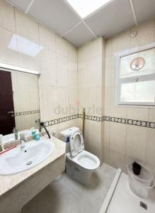 PREMIUM MEN BED SPACE |CLOSE TO BURJUMAN METRO EXIT 4|ALL INCLUSIVE RENT WITH HOUSE KEEPING | NEW