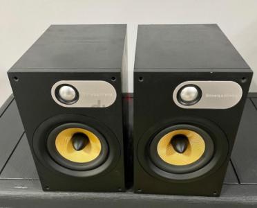 BW 686 speakers