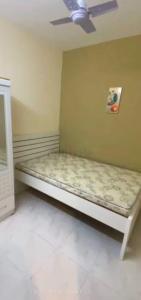 Indian couple partion Al qiyadah, near by metro station