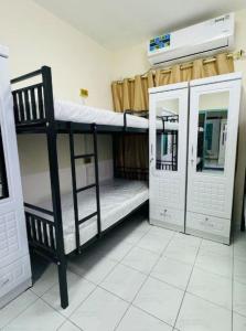 Indian executive male bed space Al karama, near the adcb metro station. new flat opening