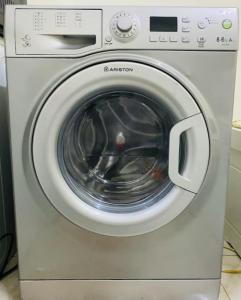 Ariston 8kg washer and 6kg dryer made in Italy
