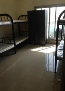 Furnished Ladies Bed Spaces near Salah Al Deen Metro