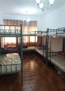 EXECUTIVE BED SPACE NEAR BANIYAS SQUARE METRO STATION