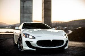 Rent the Toyota Innova Dubai - Rental Cars Finder