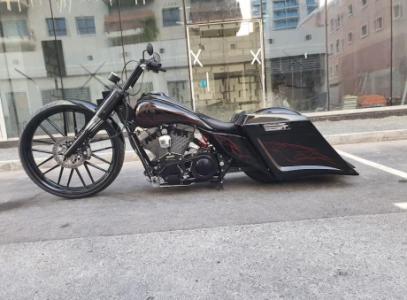 HARLEY DAVIDSON BAGGER