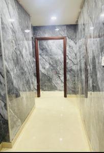 BRAND NEW LOFT PARTITION AVAILABLE FROM TODAY IN BUR DUBAI ROLLA STREET ALRAFFA MANKOOL AREA