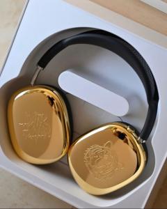 APPLE IPHONE 15 PRO MAX 1 TERABYTE APPLE VISION PRO