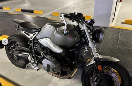 BMW R nine T