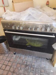 Buyers uesd furniture Jumeirah 0564889102