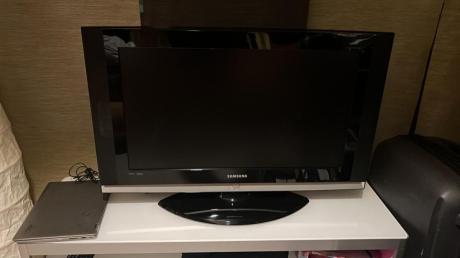 Used TV buyers in dubai All jafly 0564889102