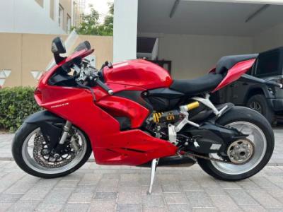 Priced to Sell! Ducati Panigale V2 - 2022, in Perfect Condition, Very Low mileage.